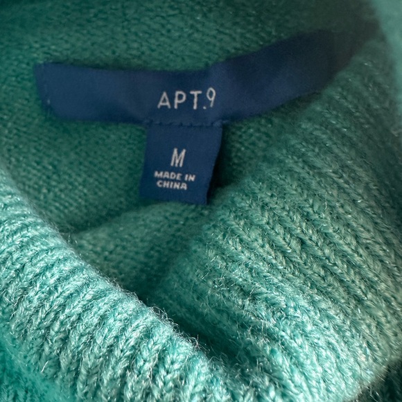 Apt. 9 Soft Teal Cowl Neck Women’s Sweater w Button Accents Size M NWT - Picture 7 of 9